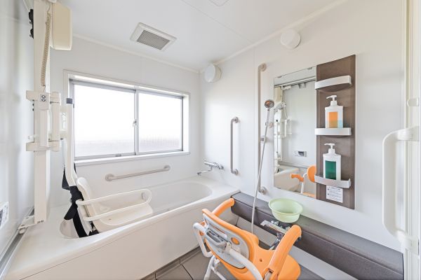 Senior Bathtub Installation in London