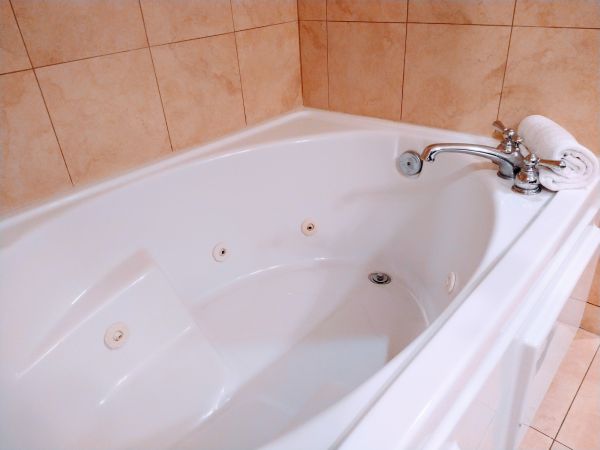Acrylic Tub Installation in London